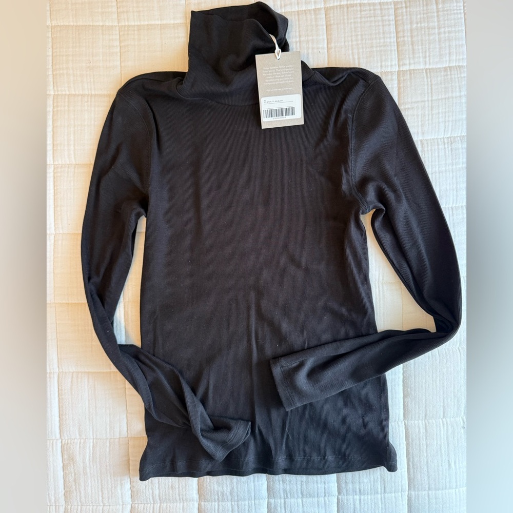 NWT Everlane Pima Ribbed Turtleneck, Black, size M